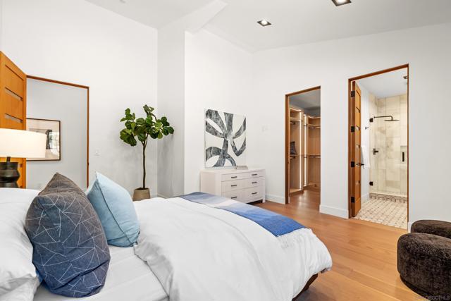 5758 60 Las Palomas, Rancho Santa Fe CA: https://media.crmls.org/mediaz/eae90c75-d30a-4f4b-9d59-4595c0cc52cd.jpg