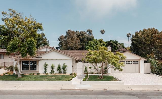 8965 Cliffridge Ave, La Jolla CA: https://media.crmls.org/mediaz/eae9a348-63fd-4242-bafa-5ecdbd69ea81.jpg