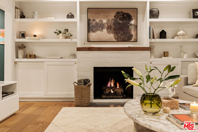 8556 Ridpath Drive, Los Angeles CA: https://media.crmls.org/mediaz/eaea653f-f7e9-4984-82dd-12af43888323.jpg