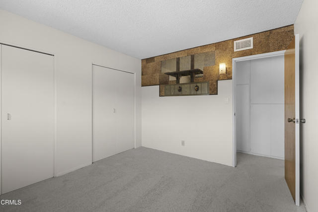 6421 Almar Street, Simi Valley CA: https://media.crmls.org/mediaz/eaea7245-71b2-4195-86d4-1a742accb638.jpg