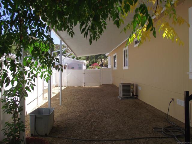 35109 Highway 79, Warner Springs CA: https://media.crmls.org/mediaz/eaeb9f04-4364-41de-9c4f-745647146e8c.jpg