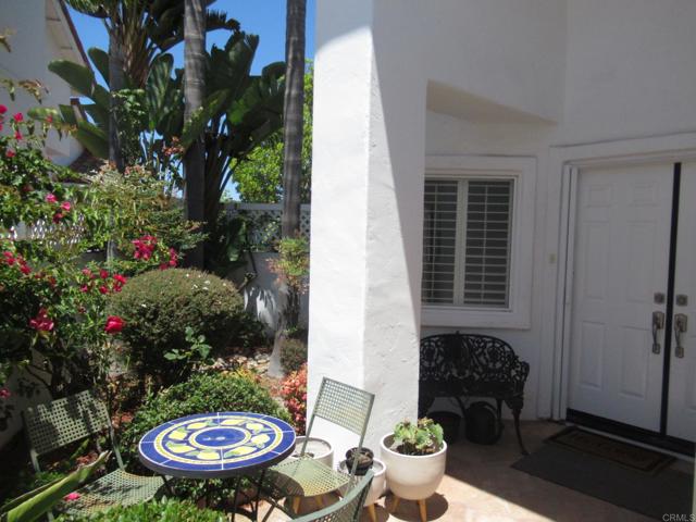 Detail Gallery Image 6 of 44 For 4631 Cyrus Way, Oceanside,  CA 92056 - 3 Beds | 3 Baths