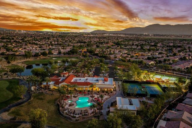 39048 Camino Orquesta, Indio CA: https://media.crmls.org/mediaz/eaed5196-6dda-470d-b8e8-74074b156e21.jpg