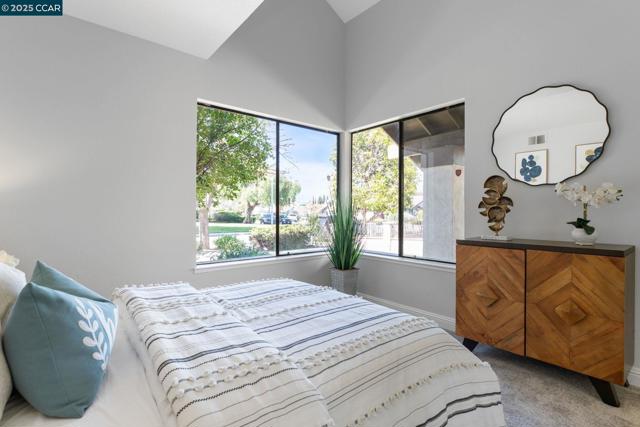 4360 Peregrine Way, Fremont CA: https://media.crmls.org/mediaz/eaed665f-b880-41c4-84ec-d9cbd644ec7d.jpg