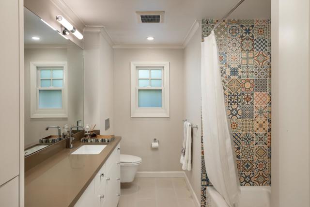 539 Bay Road, Menlo Park CA: https://media.crmls.org/mediaz/eaedeafd-fc85-46ee-bb09-b9b25923005c.jpg