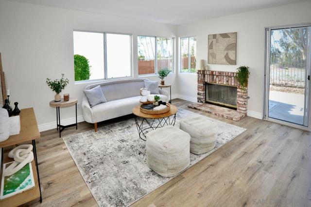 10878 Caminito Colorado, San Diego CA: https://media.crmls.org/mediaz/eaee55f1-4b2c-4067-990d-f5e66ef696a5.jpg