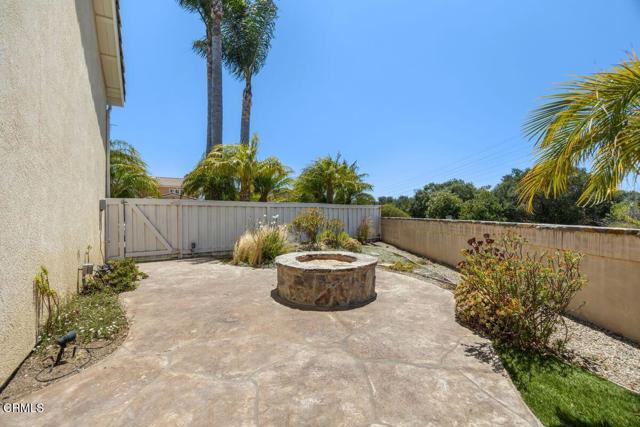 Detail Gallery Image 15 of 32 For 7429 Nixon Ct, Ventura,  CA 93003 - 4 Beds | 3 Baths