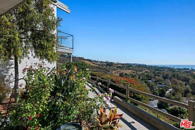 Drew Fenton | 6240 Tapia Drive Malibu CA | MLS: 7284330