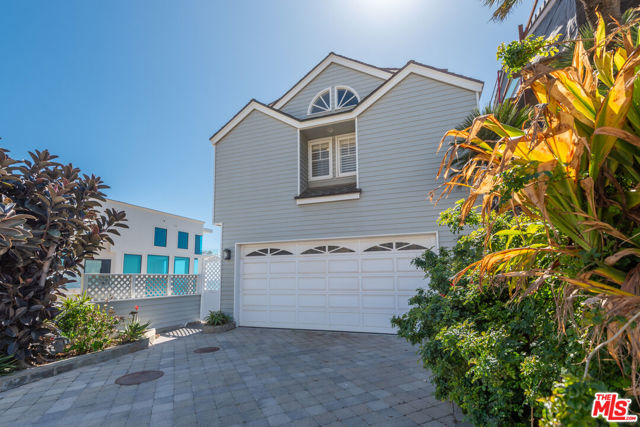 31656 Sea Level Drive, Malibu CA: https://media.crmls.org/mediaz/eaeeec60-fc0c-4d7b-b43d-76fffa432051.jpg