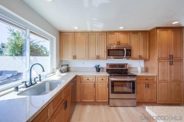 15034 Jenell St, Poway, California 92064, 4 Bedrooms Bedrooms, ,2 BathroomsBathrooms,Single Family Residence,For Sale,Jenell St,250032484SD