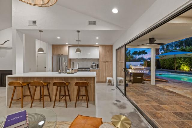 1055 E Louise Drive, Palm Springs, CA 92262