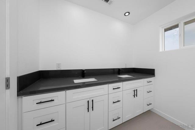 3335 37 S Barcelona St., Spring Valley CA: https://media.crmls.org/mediaz/eaf0dba7-27d5-4a84-8960-756391e811f4.jpg