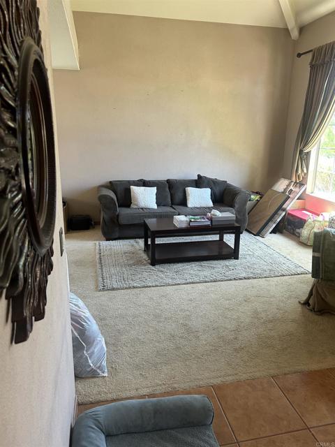 402 Calle Corazon, Oceanside CA: https://media.crmls.org/mediaz/eaf10e05-f5fd-42a6-b293-eaace365332e.jpg