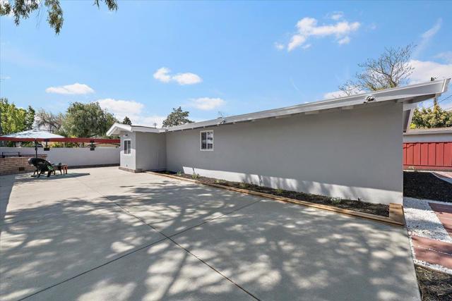 902 Blazingwood Drive, Sunnyvale CA: https://media.crmls.org/mediaz/eaf11806-ae25-4b93-b8ff-b5df352edc25.jpg