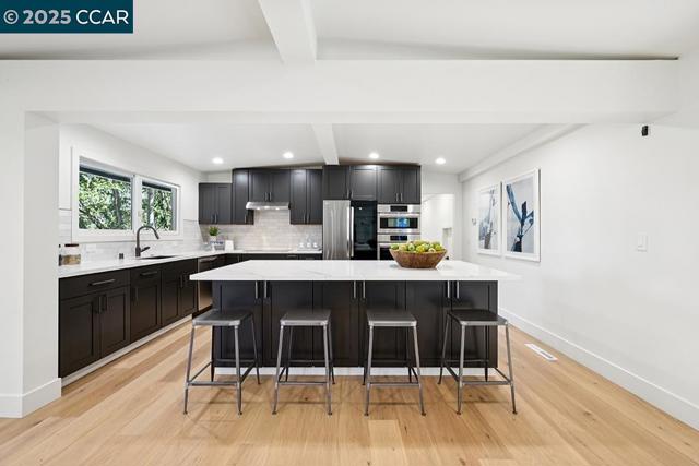 26 Berkeley Ave, Orinda CA: https://media.crmls.org/mediaz/eaf128a4-3f6a-43b2-8b2e-5b18a9048f76.jpg