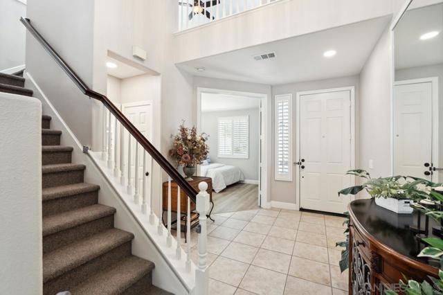 11353 Creekstone Ln, San Diego CA: https://media.crmls.org/mediaz/eaf2d8a2-a2c1-4fd2-bb77-7b4bdbd8aeb6.jpg