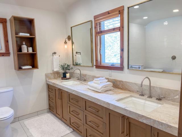 442 Corral De Tierra Road, Salinas CA: https://media.crmls.org/mediaz/eaf34d3e-4f4d-4604-b310-0847c40cacdd.jpg