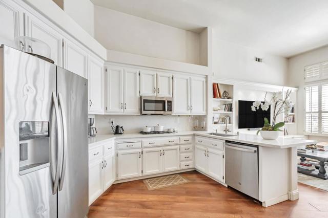1140 Mallard Ridge, San Jose CA: https://media.crmls.org/mediaz/eaf3c753-77a0-4fc3-8609-da767b2d7f4a.jpg