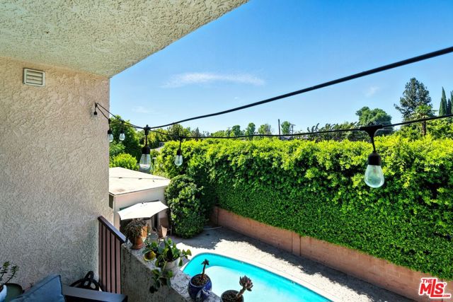 12955 Riverside Drive, Sherman Oaks CA: https://media.crmls.org/mediaz/eaf3d163-0b01-4fca-a1e1-eed3a1134ddf.jpg