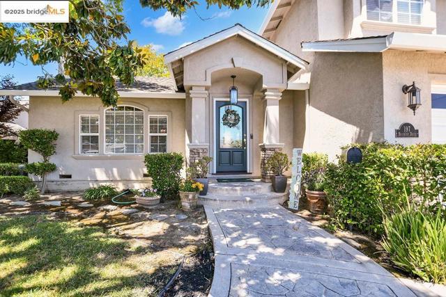 197 Branbury Dr, Campbell CA: https://media.crmls.org/mediaz/eaf3f6a6-5f82-4e14-807b-1d9f3b450e75.jpg