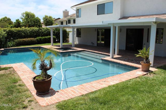 14062 Atwood Court, Moorpark CA: https://media.crmls.org/mediaz/eaf580bc-7d42-4d13-8445-6bb6c63c7dd8.jpg