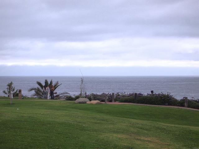 155 15Th Street, Del Mar CA: https://media.crmls.org/mediaz/eaf5c7b6-c24d-4094-be38-a988b81980c0.jpg