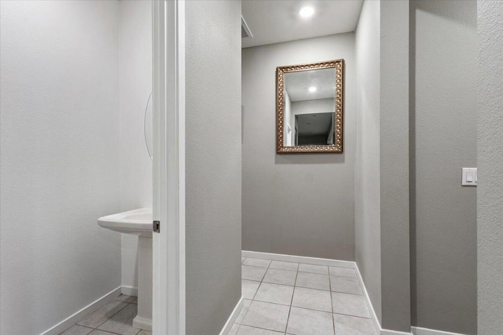 MLS #219131886DA image #5