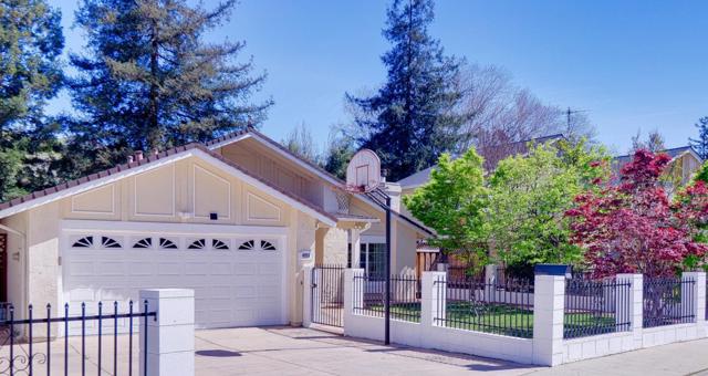 4950 Scarlett Way, San Jose CA: https://media.crmls.org/mediaz/eaf752de-d7b7-4b91-b4e1-0a91174e69b3.jpg