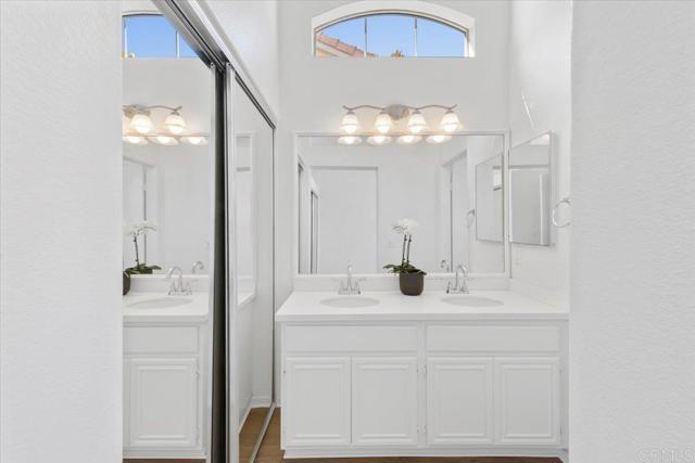 Detail Gallery Image 25 of 44 For 1275 Natoma Way #B,  Oceanside,  CA 92057 - 3 Beds | 2/1 Baths