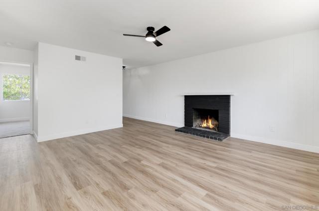531 Bluffview Rd, Spring Valley CA: https://media.crmls.org/mediaz/eaf7af56-843e-4d82-8ae4-474fc805385a.jpg