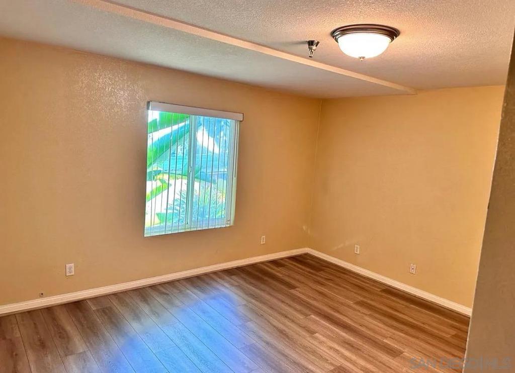 5252 Orange Avenue - photo 2