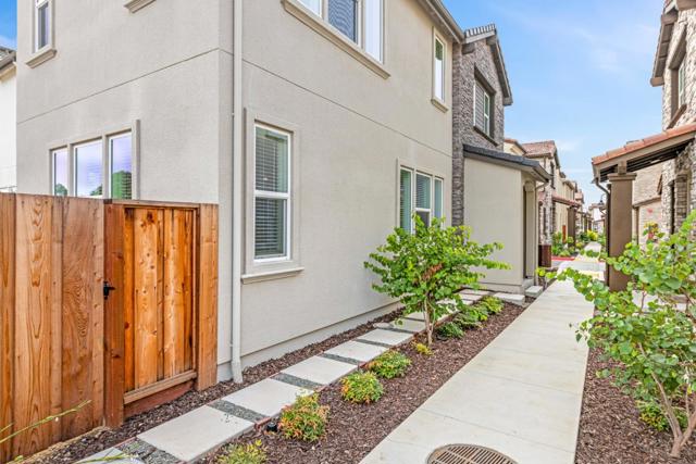 857 Fatima Ln, Morgan Hill CA: https://media.crmls.org/mediaz/eaf7d2f7-2b99-49e7-ad7d-f9c46ae1ff13.jpg