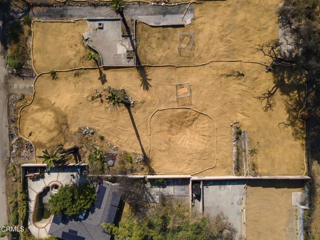 677 E Palm Street, Altadena CA: https://media.crmls.org/mediaz/eaf92349-3baa-48f5-ae98-5d2305d385ed.jpg