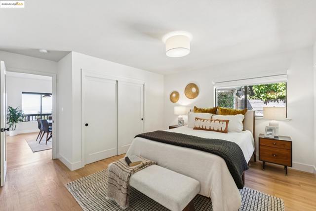 17032 Broadway Ter, Oakland CA: https://media.crmls.org/mediaz/eaf948ba-4387-487f-b35c-39513817280a.jpg