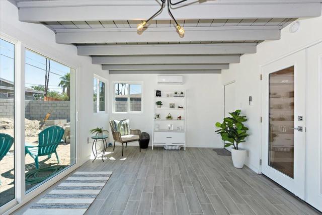 17-Enclosed Patio