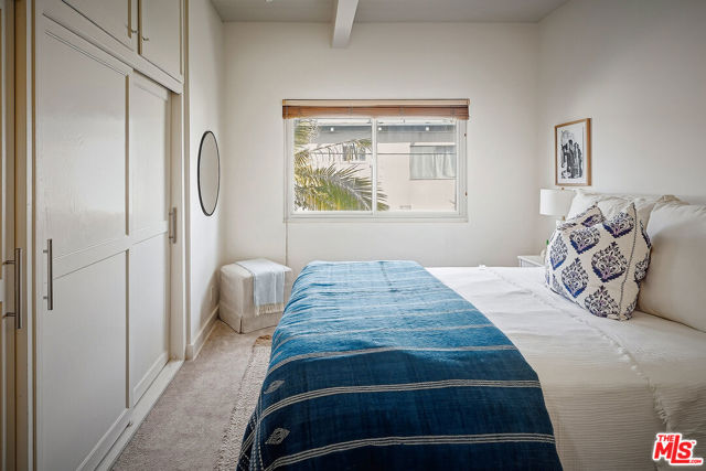 2329 Kansas Avenue, Santa Monica CA: https://media.crmls.org/mediaz/eafa289f-116f-4eb5-b984-daaadb486f17.jpg