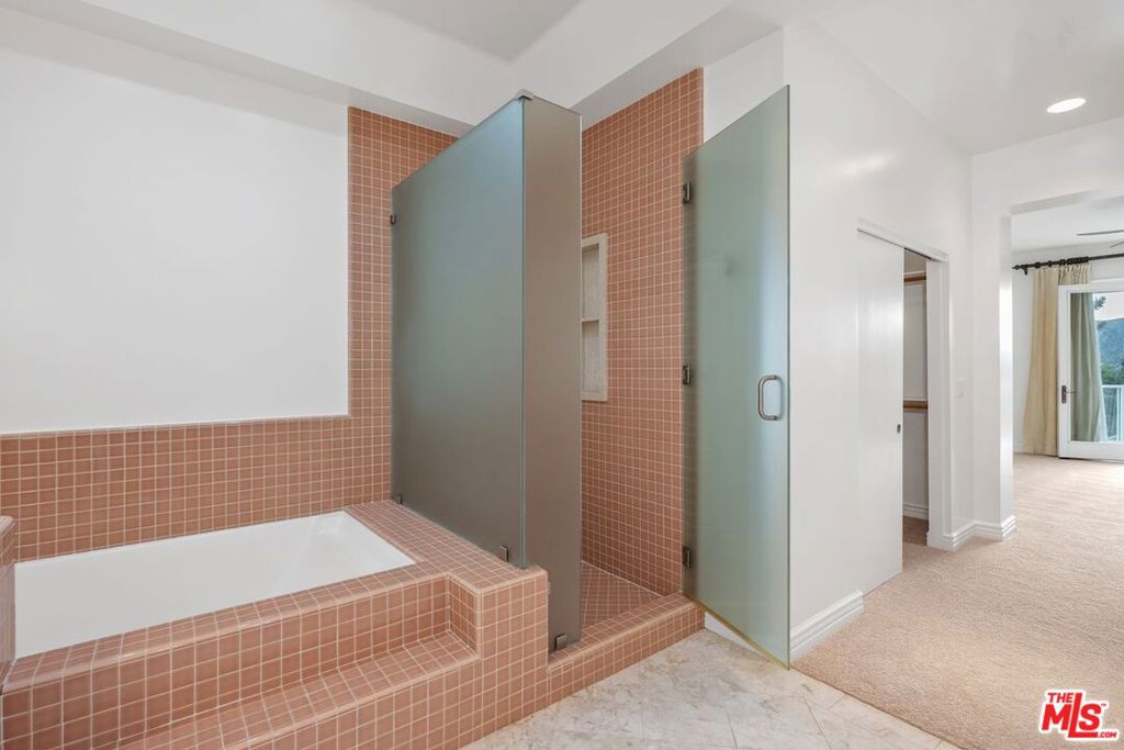 MLS #25618077 image #35