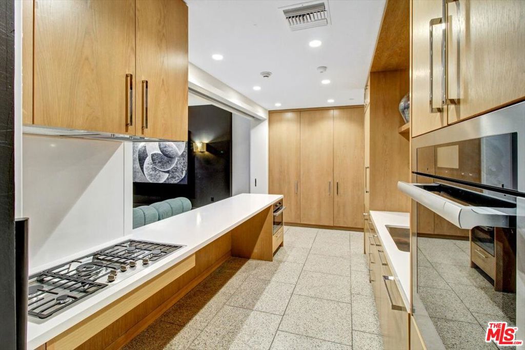 MLS #26865997 image #53