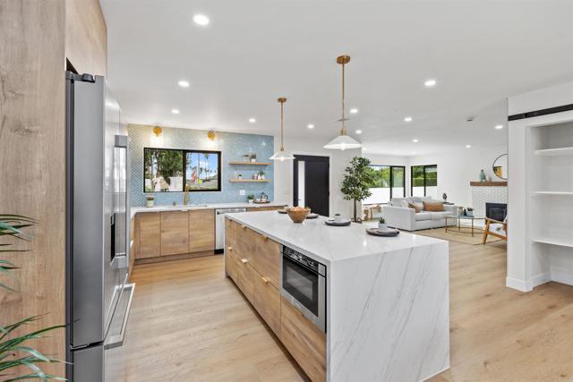 Image 4 of 34 For 6117 La Jolla Boulevard