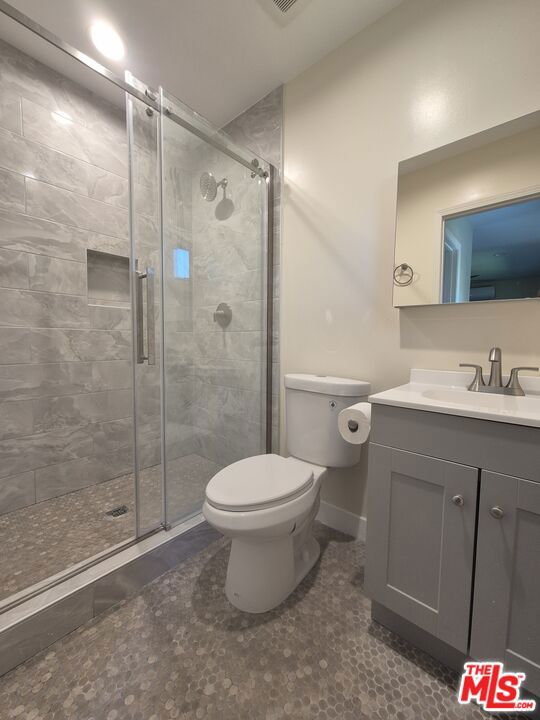 6641 Chimineas Avenue, Reseda CA: https://media.crmls.org/mediaz/eafc72b9-df83-48c5-b5bb-ae2ddd86c807.jpg
