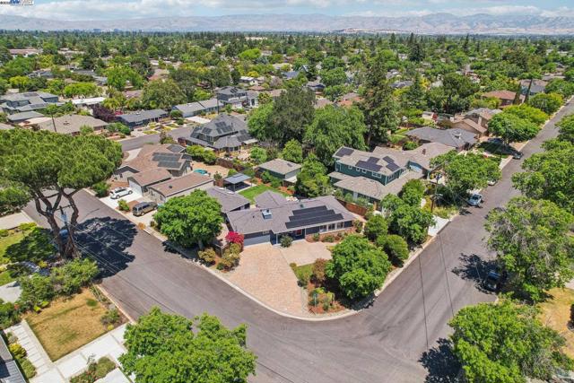 Image 46 of 55 For 14917 Berry Way