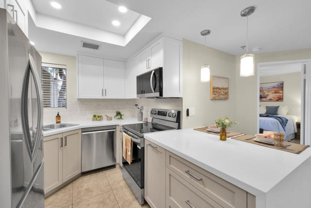 2700 Lawrence Crossley Road #41, Palm Springs, CA 92264