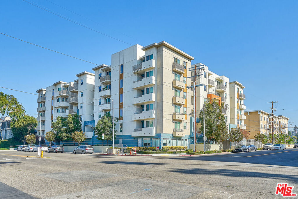 436 S Virgil Avenue #201