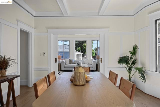 806 54Th St, Oakland CA: https://media.crmls.org/mediaz/eafebf50-5338-4020-9a0c-2787eb4985d2.jpg