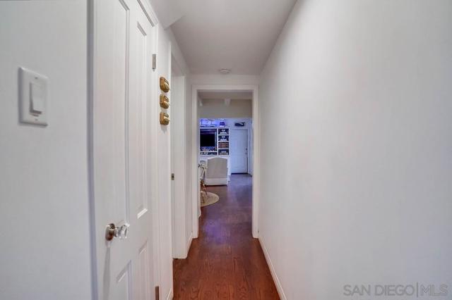 75 Corinthian Walk, Long Beach CA: https://media.crmls.org/mediaz/eaff4db7-1694-4a3b-9fcd-5ed72a6753ce.jpg