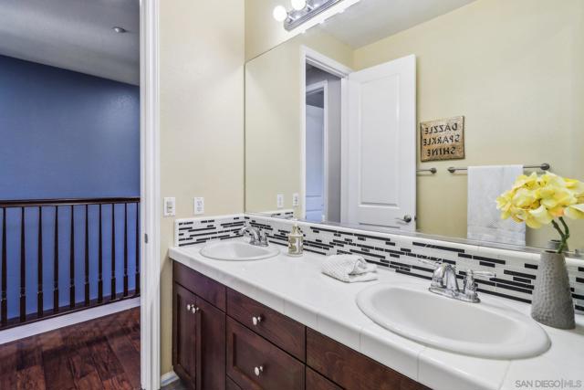 3043 Adams Ranch Ct, Chula Vista CA: https://media.crmls.org/mediaz/eafffd07-8545-471f-b293-181527dd96db.jpg