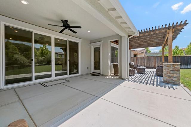 1611 Vinsanto Court, Gilroy CA: https://media.crmls.org/mediaz/eb00e5f3-2570-481e-a163-d8643f2fb339.jpg