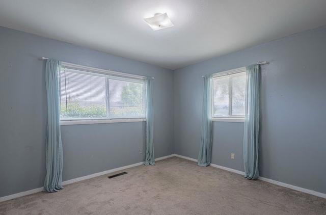 914 Junipero Way, Salinas CA: https://media.crmls.org/mediaz/eb014cf0-8e30-45e8-b0e2-b48a4f6ea499.jpg