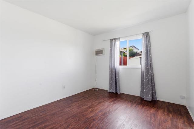 Detail Gallery Image 13 of 35 For 4975 Loris Street, San Diego,  CA 92105 - 3 Beds | 2 Baths