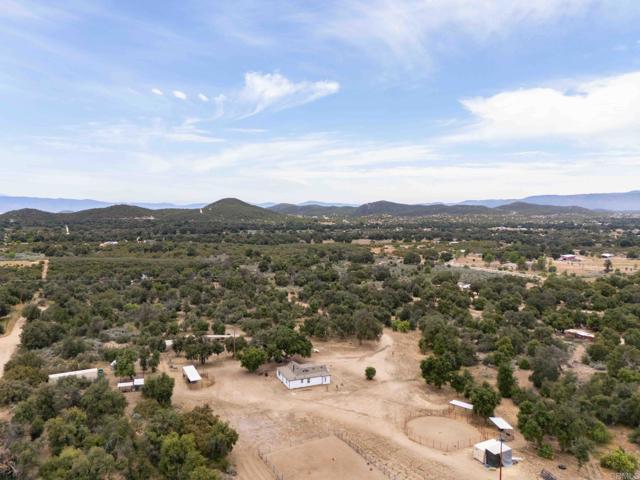 30578 Chihuahua Valley Road, Warner Springs CA: https://media.crmls.org/mediaz/eb029fbd-81b2-4942-ab19-8ed703ad8c94.jpg